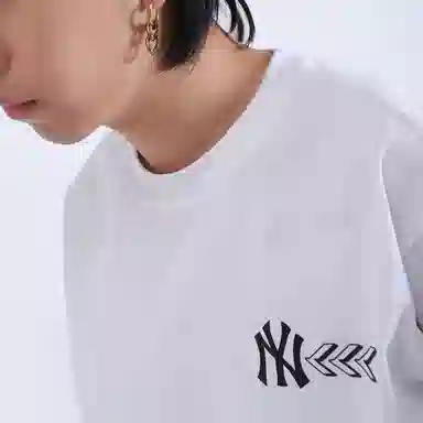 MLB T