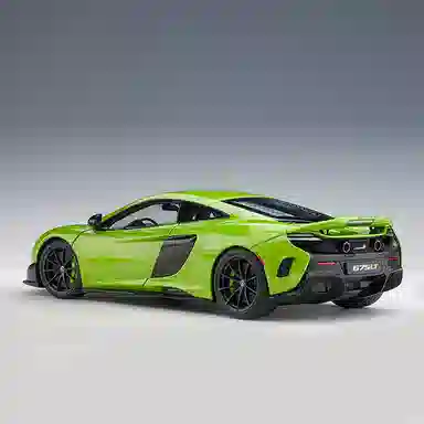 AUTOart McLAREN 675LT