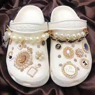 US8ACC DIYcrocs