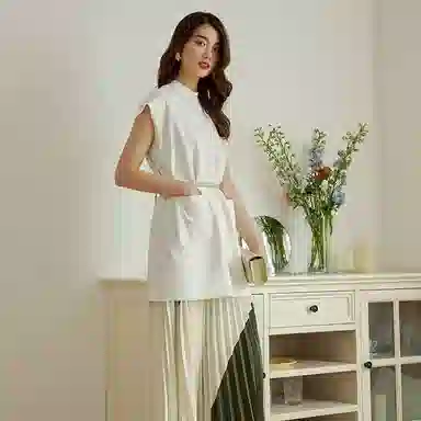 美洋 纯色短款直筒无袖连衣裙