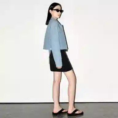 周淼 立体仿钻亮片单排扣长袖牛仔外套 女款 牛仔浅蓝
