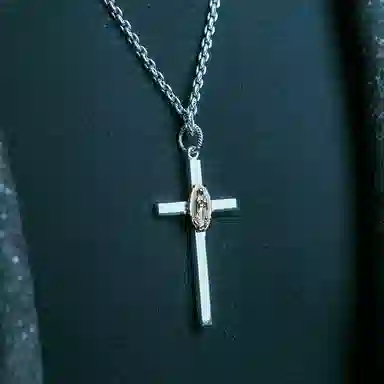 Ruibeila Cross Necklace
