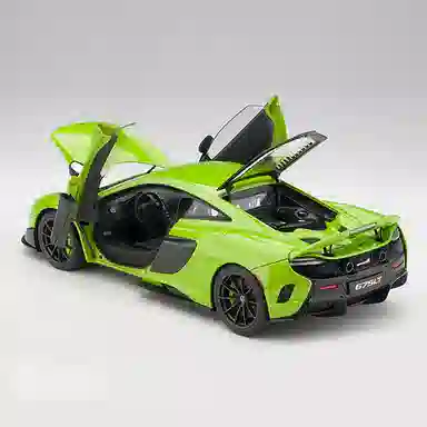 AUTOart McLAREN 675LT