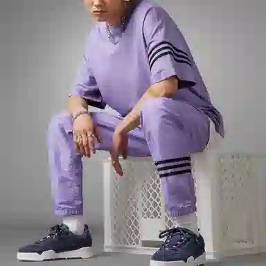 adidas originals adicolor Neuclassics T