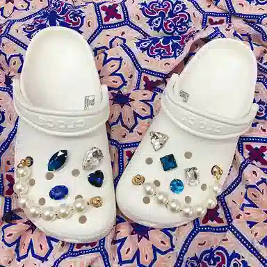 US8ACC DIYcrocs