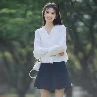 小镇姗姗 纯色高腰女短裤裙 女款