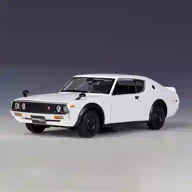 Maisto 124 1973Skyline 2000 GT-R