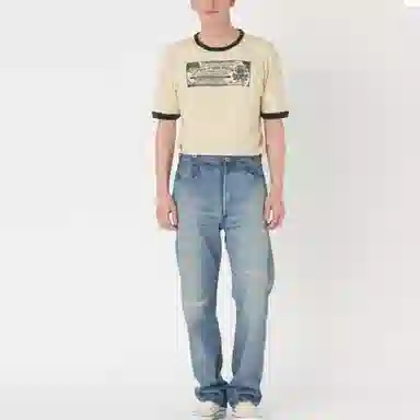 Levis T