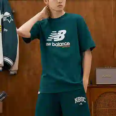 New Balance Logo T