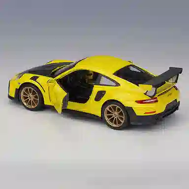 Maisto Porsche 911 GT2 RS