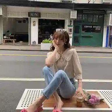 YUMOMO STAR Vintage Puff Sleeve Shirt