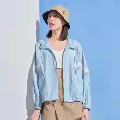 探路者 条纹拼色户外宽松连帽防晒衣 女款