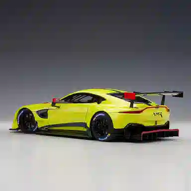 AUTOart 118 VANTAGE GTE LE MANS