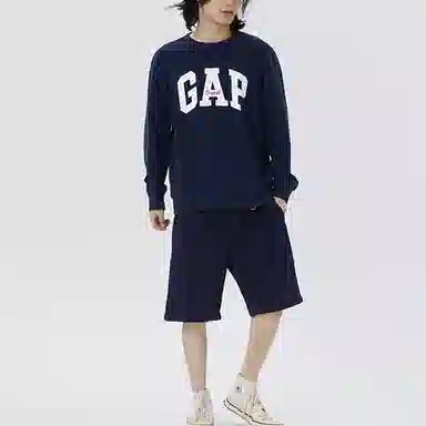 GAP Logo Crewneck Sweatshirt