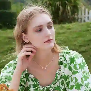 DAISY BEAUTY