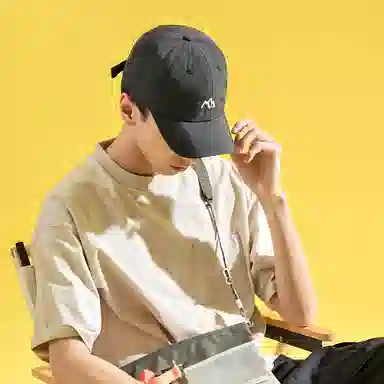 the MAD HATcher UPF 40+ UV