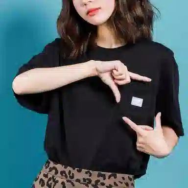 New Balance logo T