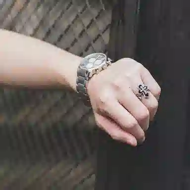 Ruibeila Gothic Cross Ring