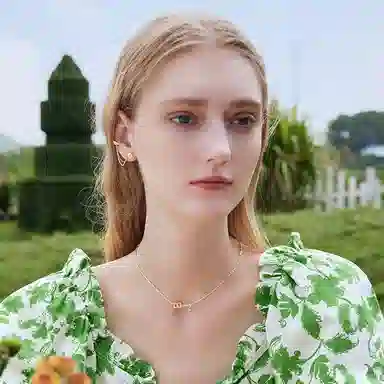 DAISY BEAUTY