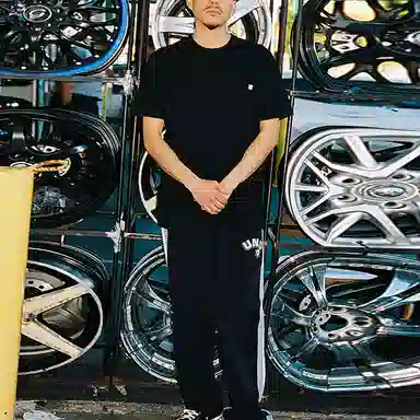 UNDEFEATED SS23 LogoT