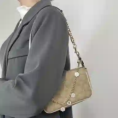 COACH