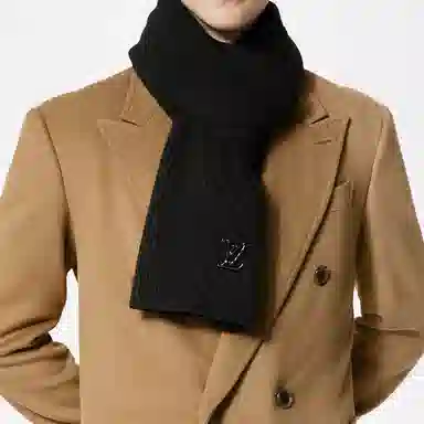 LOUIS VUITTON LV AHEAD