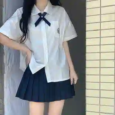 东鲸岁时记 卡通动物图案翻领纯色内搭短袖衬衫 女款 白色