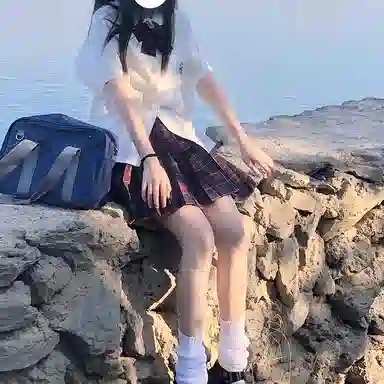 东鲸岁时记 卡通动物图案翻领纯色内搭短袖衬衫 女款 白色