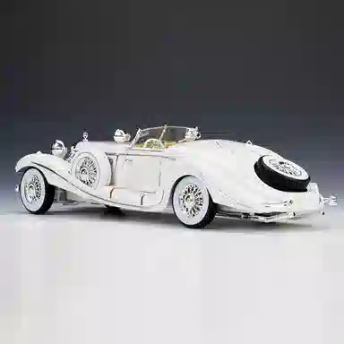 Maisto 118 1936 Mercedes-Benz 500 Klyp Spec