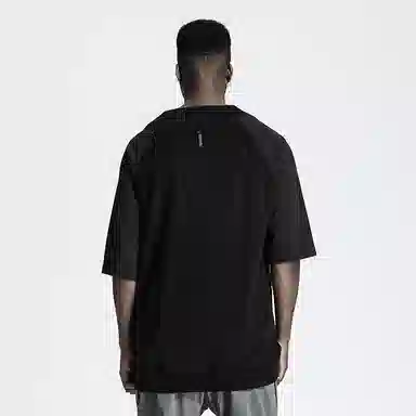 NORVINCY T