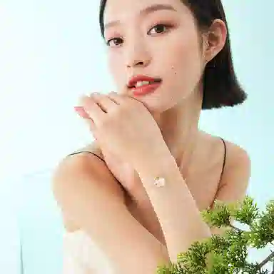 S925