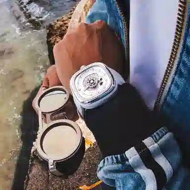 SEVENFRIDAY P 47.6mm*47mm P1C01