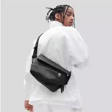 PIERRE CARDIN Magic Pocket