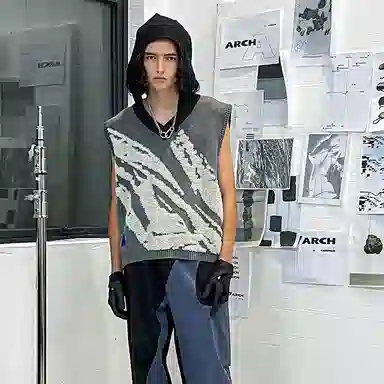 ROARINGWILD Concept Jacquard Vest Gray