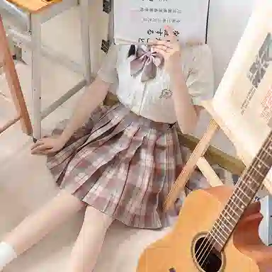 东鲸岁时记 格子制服百褶半身裙 女款