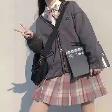 东鲸岁时记 格子制服百褶半身裙 女款