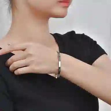 DAISY FELLOWES Eternal Love Bracelet