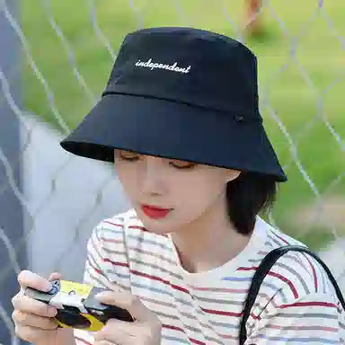 SIGGI STUDIOS Bucket Hat Black