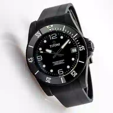 TITONI 600 42mm 83600 C-BK-256