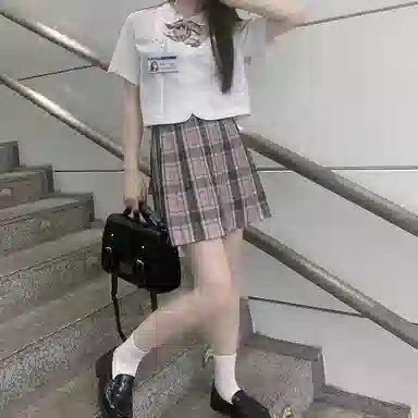 东鲸岁时记 日系格纹百褶半身裙 女款