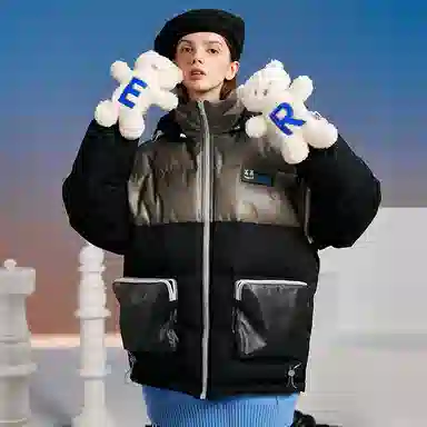 ER Bear Pocket Detachable Sleeve Down Jacket