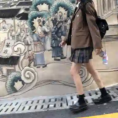 东鲸岁时记 格纹褶皱高腰短款高腰半身裙 女款