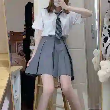 东鲸岁时记 八箱箱褶裙纯色褶皱短款半身裙