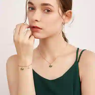 HOLLY RYAN