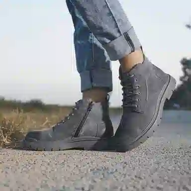 VICKI BROWN Martin Boots