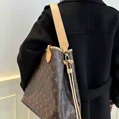 LV neverfull