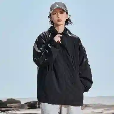 AMBER LIGHT UPF50+Logo