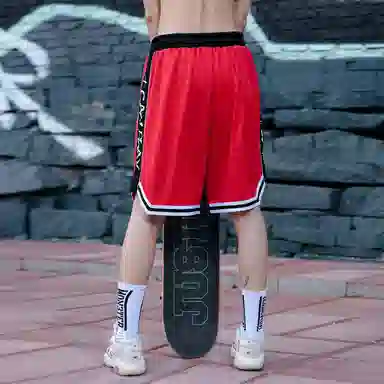匹克 侧边拼接撞色字母印花宽松系带运动训练五分篮球短裤 男女同款