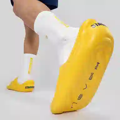 UZIS THE STEP "NEVER LANDING"