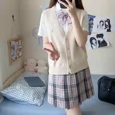 东鲸岁时记 日系格纹百褶半身裙 女款